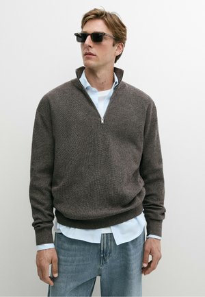 Massimo Dutti, MOCK NECK KNIT SWEATER WITH ZIP - Strickpullover - light brown