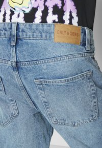 Only & Sons ONSAVI CARROT BOX  - Τζιν χαλαρής εφαρμογής - light blue