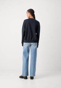 Marc O'Polo LOGO EMBROIDERY AT FRONT - Felpa - deep blue sea