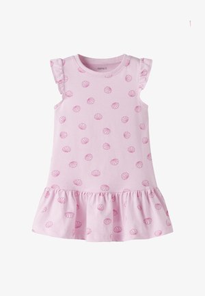 Vestido sin mangas de color rosa claro para niño pequeño con dobladillo y mangas con volantes, decorado con pequeños patrones de conchas marinas en rosa oscuro.
