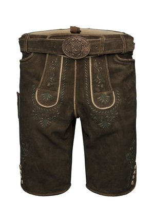 Pantalones cortos de cuero marrón con patrones florales bordados, un cinturón con una hebilla metálica circular, bolsillos laterales y detalles de botones en el dobladillo.