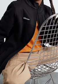 Ellesse Kurtka z polaru