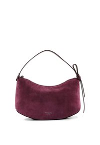 Borsa a tracolla in pelle scamosciata viola con una forma curva e una sottile tracolla in pelle. Presenta un dettaglio annodato e un piccolo logo nella parte inferiore.