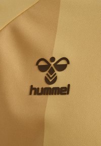 Thumbnail Image 4