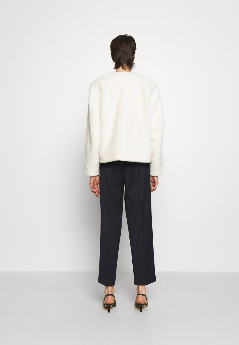 Damen Bekleidung | House of Dagmar MINA FRIENDLY Blazer ivory/offwhite - WG46859 Damen Bekleidung | House of Dagmar MINA FRIENDLY Blazer ivory/offwhite - WG46859