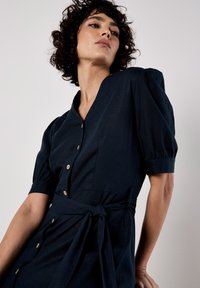 Apricot Blusenkleid - navy