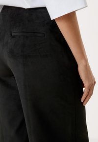 s.Oliver BLACK LABEL Broek - black
