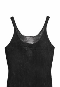 Abito nero lavorato a maglia con spalline sottili, caratterizzato da un motivo testurizzato e un design a trama aperta, che mette in risalto un tessuto leggero e traspirante.