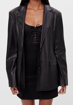 Kurtka ze skóry ekologicznej