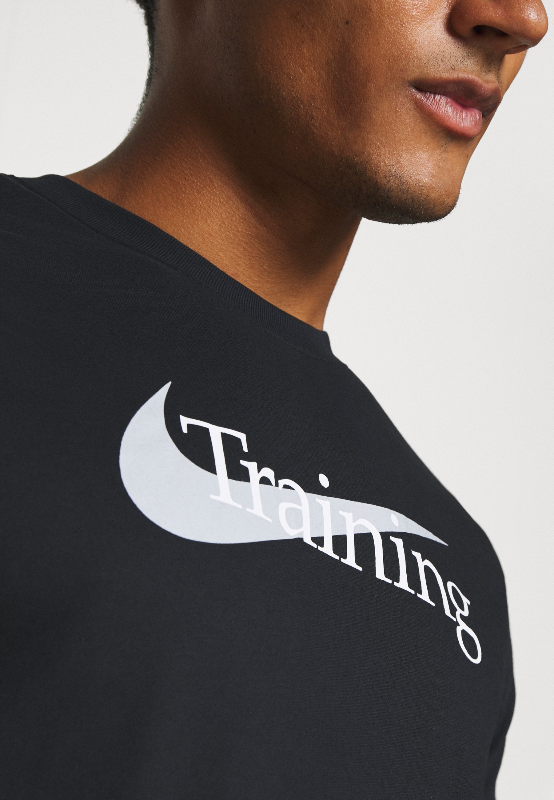 nike training t shirt black