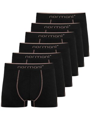 Schwarze Herren-Boxershorts aus Baumwolle, mit einem kontrastierenden pinken Bund mit dem Markennamen "normani" und tonalen Nähten.