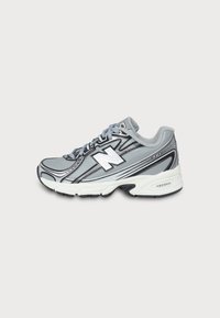Неизбран, slate grey  silver metallic