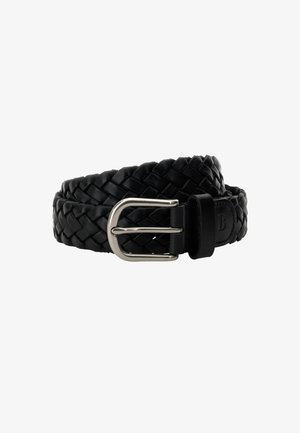 Cintura in pelle intrecciata nera con fibbia in metallo argento e un accento in pelle liscia. I dettagli includono una lavorazione intricata e una toppa con logo.