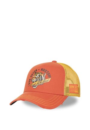 Gorra de camionero naranja y amarilla con un gráfico de tigre y el texto «Von Dutch - Kustom Just the Beast» en el frente, parte trasera de malla amarilla y visera cosida.