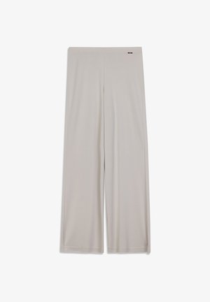 Lyse beige bukser med brede ben lavet af blødt, glat stof. Har en simpel talje med minimal syning og en lille logodetalje på siden.