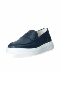 Scarpe slip-on in pelle blu navy con suola in gomma bianca, caratterizzate da un design con pannello rialzato sul collo del piede e dettagli di cuciture minime.