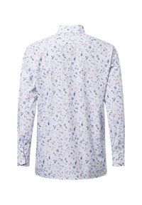Lange mouwen shirt in lichtblauw met bloemenprint. Voorzien van een klassieke kraag en knoopmanchetten. Zacht stof met een gladde textuur.