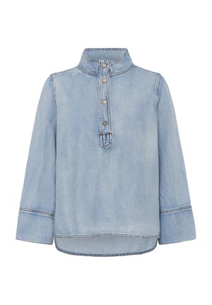 Gaiši zils džinsa krekls ar garām piedurknēm, stāvošu apkakli un priekšējām pogām ar četriem metāla pogām.