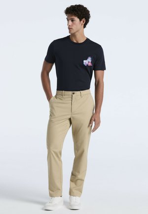 TENNIS STRAIGHT FIT  - Stoffhose - travertine