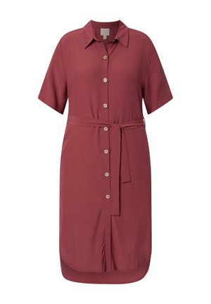 Midi šaty s krátkým rukávem a knoflíky v barvě prachové růže, s límečkem a páskem z téhož materiálu v pase.