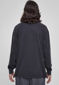 Urban Classics HEAVY BOXY ACID WASH LONGSLEEVE - Hosszú ujjú felső - black
