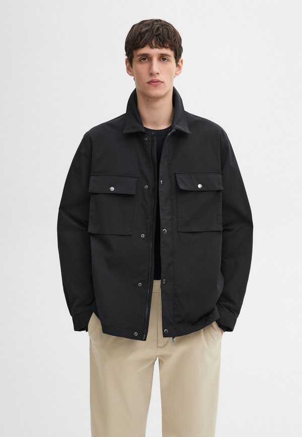 WITH POCKET DETAILS - Light jacket