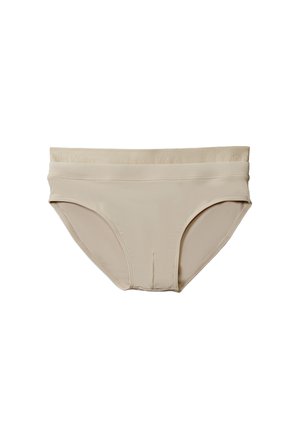 Culotte beige Calvin Klein avec une texture lisse, une ceinture large comportant un logo en relief et une coupe classique. Pas de motifs ni d'accents visibles.