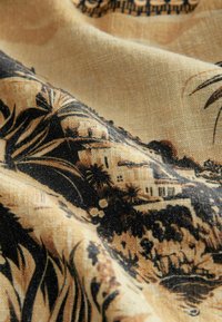 PETITE FIT - RUFFLE SLEEVE  - Nappali ruha - soft brown and black tile print