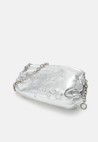 Juicy Couture BRENDA BARREL BAG - Torbica - silver