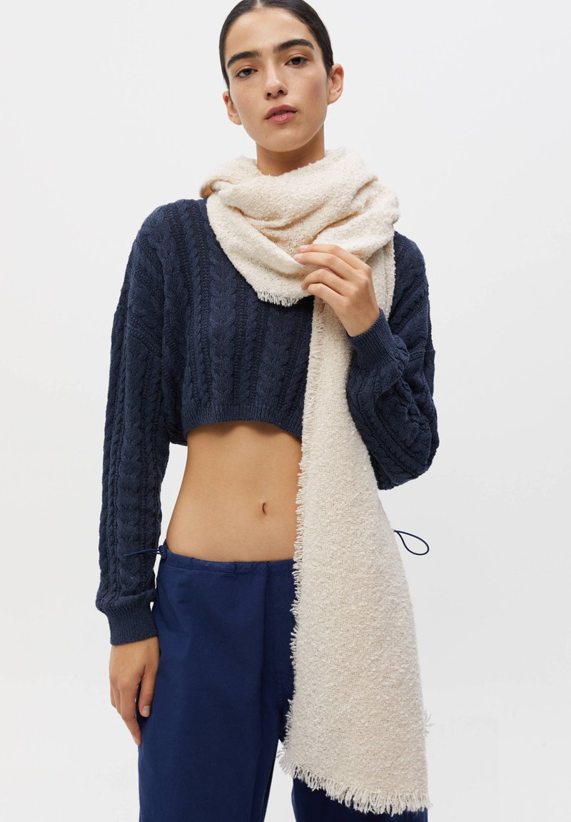 PULL&BEAR BASIC Šál off white/sivobiela Zalando.sk