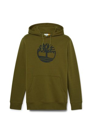 Sudadera verde oliva hecha de tela suave, con un logo de árbol negro en el pecho, un bolsillo tipo canguro y una capucha con cordón ajustable.