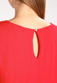 Vero Moda Freizeitkleid - red