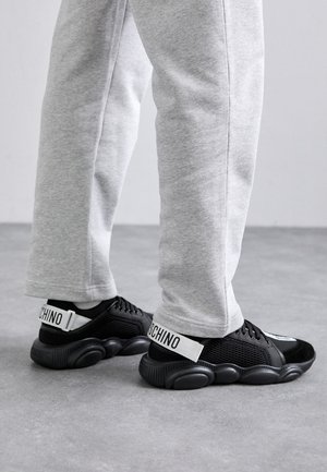 MOSCHINO UOMO - Tenisky - nero/antracite