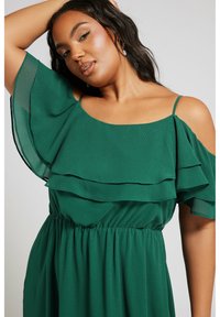 Yours Clothing FRILL COLD SHOULDER MAXI DRESS zielony