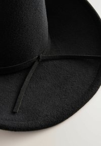 Next WESTERN - Hatt - black