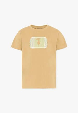 Beige T-shirt met korte mouwen, een ronde hals en een centraal rechthoekig ontwerp met overlappende strepen en een silhouet.