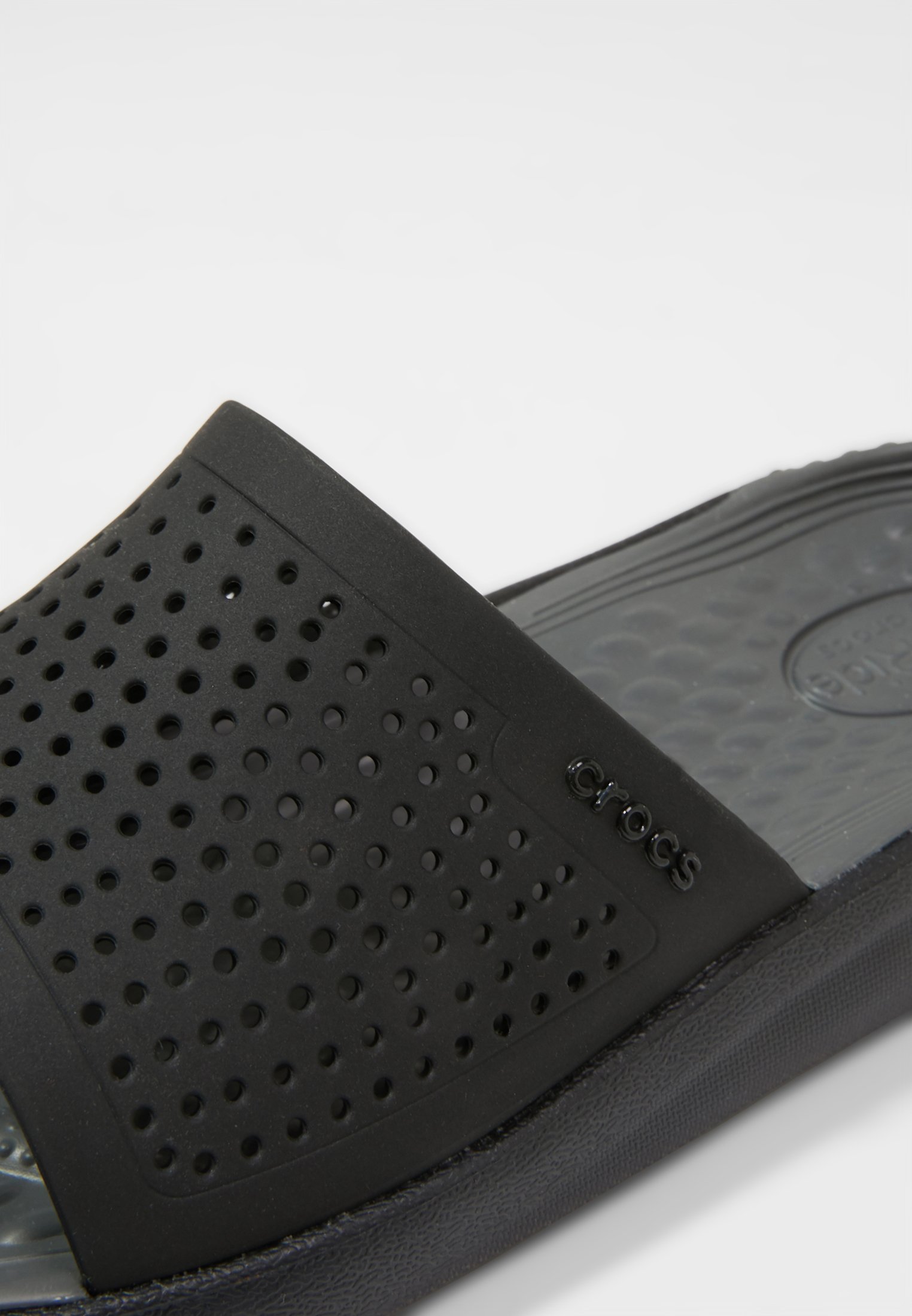 crocs slides literide