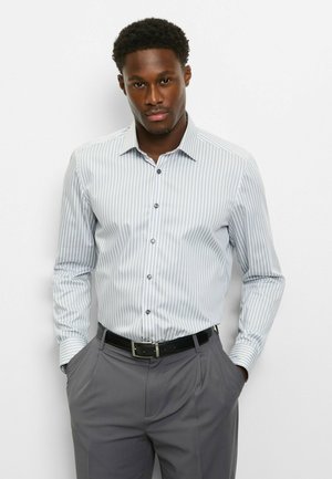 LEVEL FIVE BODY FIT BUSINESSHEMD NEW YORK KENT - Hemd - silbergrau