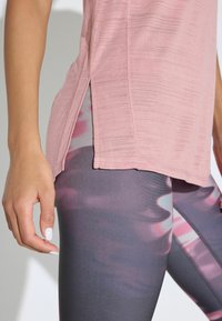 Next Top - pink