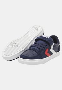 Hummel SLIMMER STADIL LOW - Joggesko - dark blue