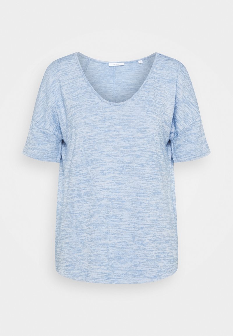 T-shirt bleu clair à manches courtes avec un décolleté en V large, fabriqué à partir d'un tissu doux et texturé présentant un motif chiné.