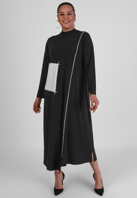 Modanisa CREW NECK ALIA - Freizeitkleid - black