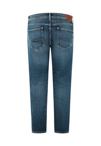 Jeans de mezclilla azul con una cintura de altura media, dos bolsillos traseros con costura curva y un parche de cuero en la cinturilla.