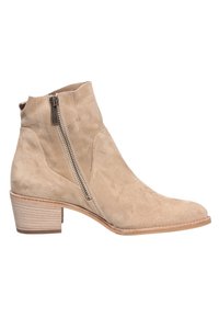 Stivaletto in suede beige con punta affusolata, dettaglio con cerniera laterale e tacco blocco con finitura in legno testurizzato. Finitura liscia e design elegante.