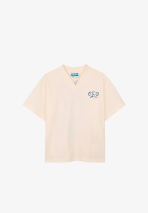 T-shirt crème à manches courtes et col en V avec le logo "Kenzo Paris" imprimé sur la partie supérieure gauche de la poitrine.