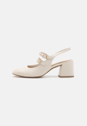 Pantofi clasici cu toc - cream