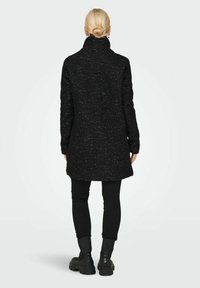 ONLY ONLNEWSOPHIA - Kratki kaputi - black