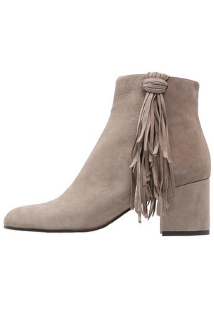 Botines - cognac