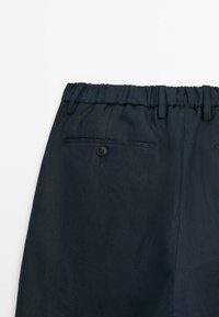 Thumbnail Image 10