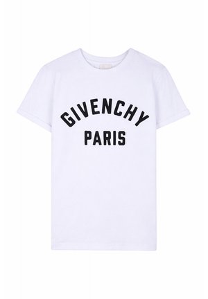 T-shirt bianca a maniche corte con scritta nera "GIVENCHY PARIS" stampata sul davanti in lettere maiuscole.